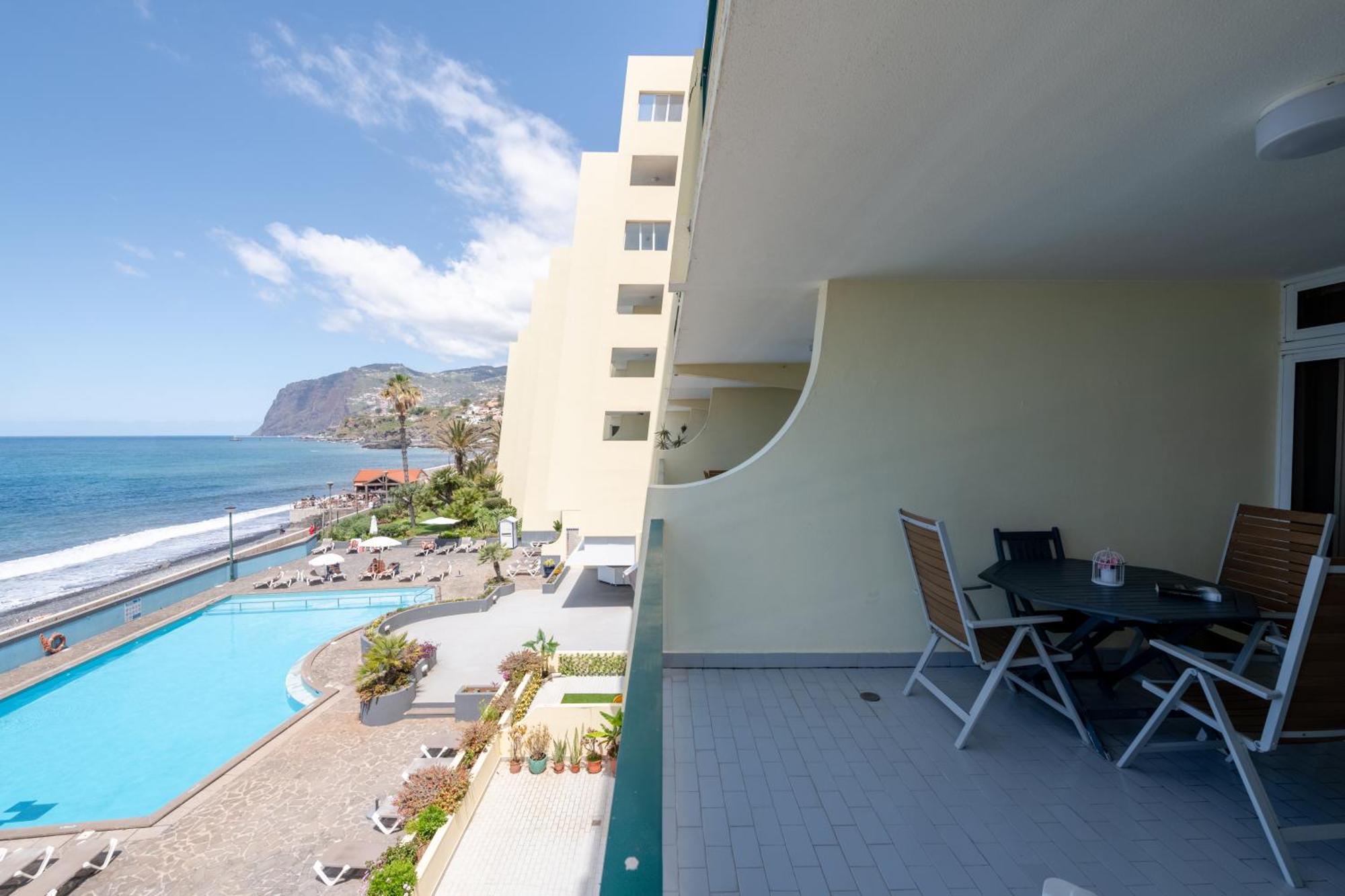 Atlantic View Apartment At Formosa Beach Funchal  Buitenkant foto