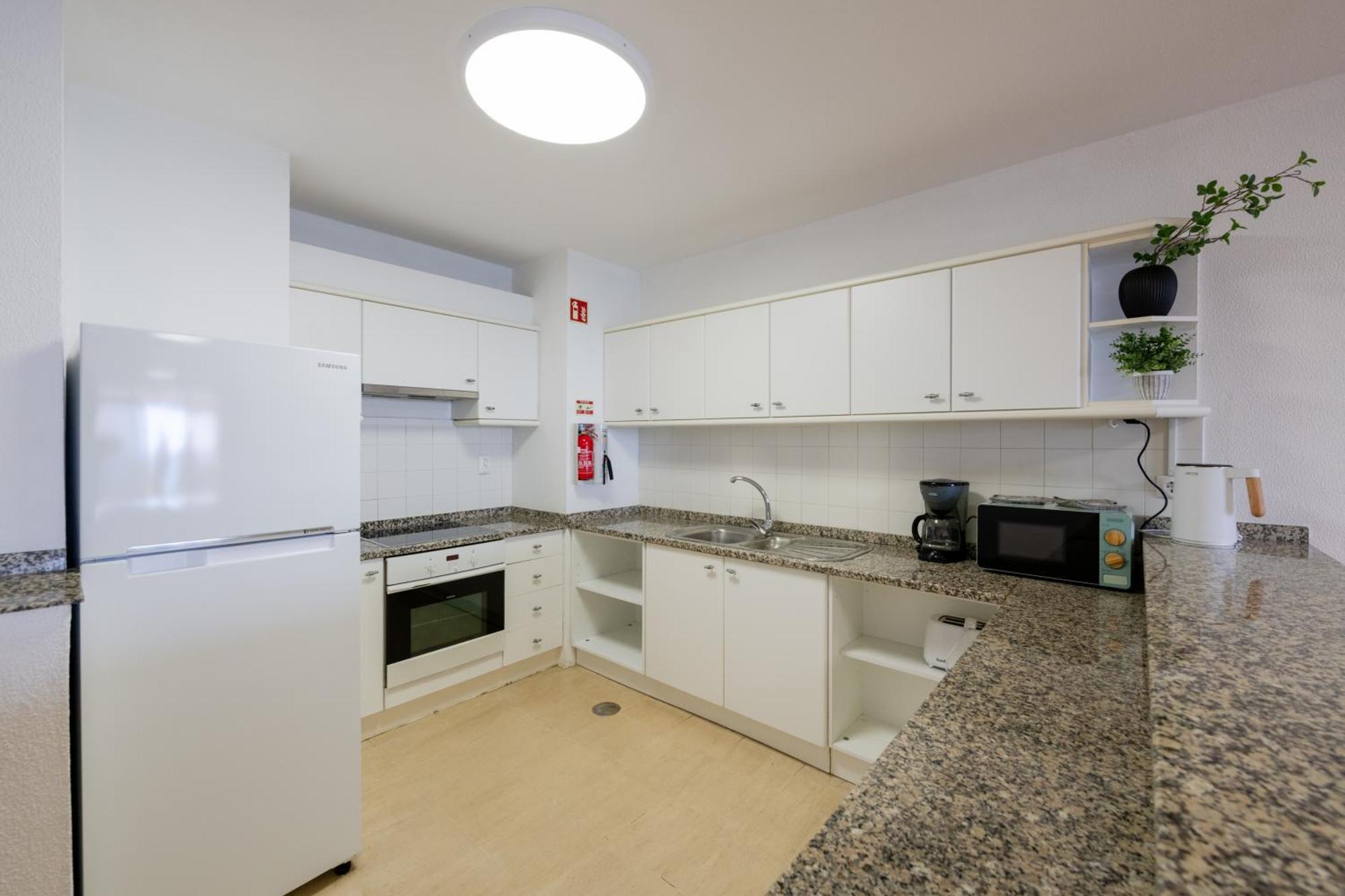 Atlantic View Apartment At Formosa Beach Funchal  Buitenkant foto
