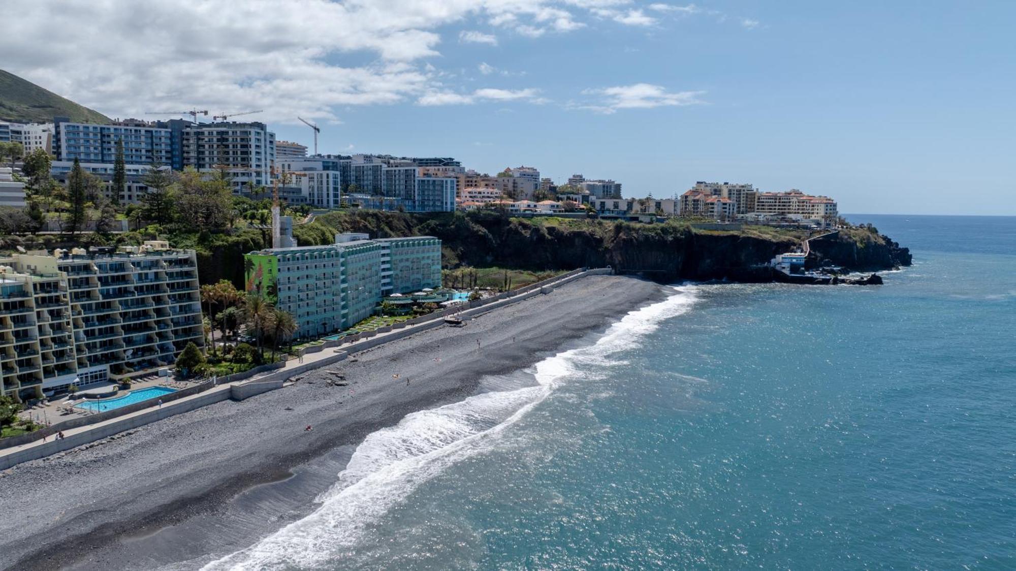 Atlantic View Apartment At Formosa Beach Funchal  Buitenkant foto