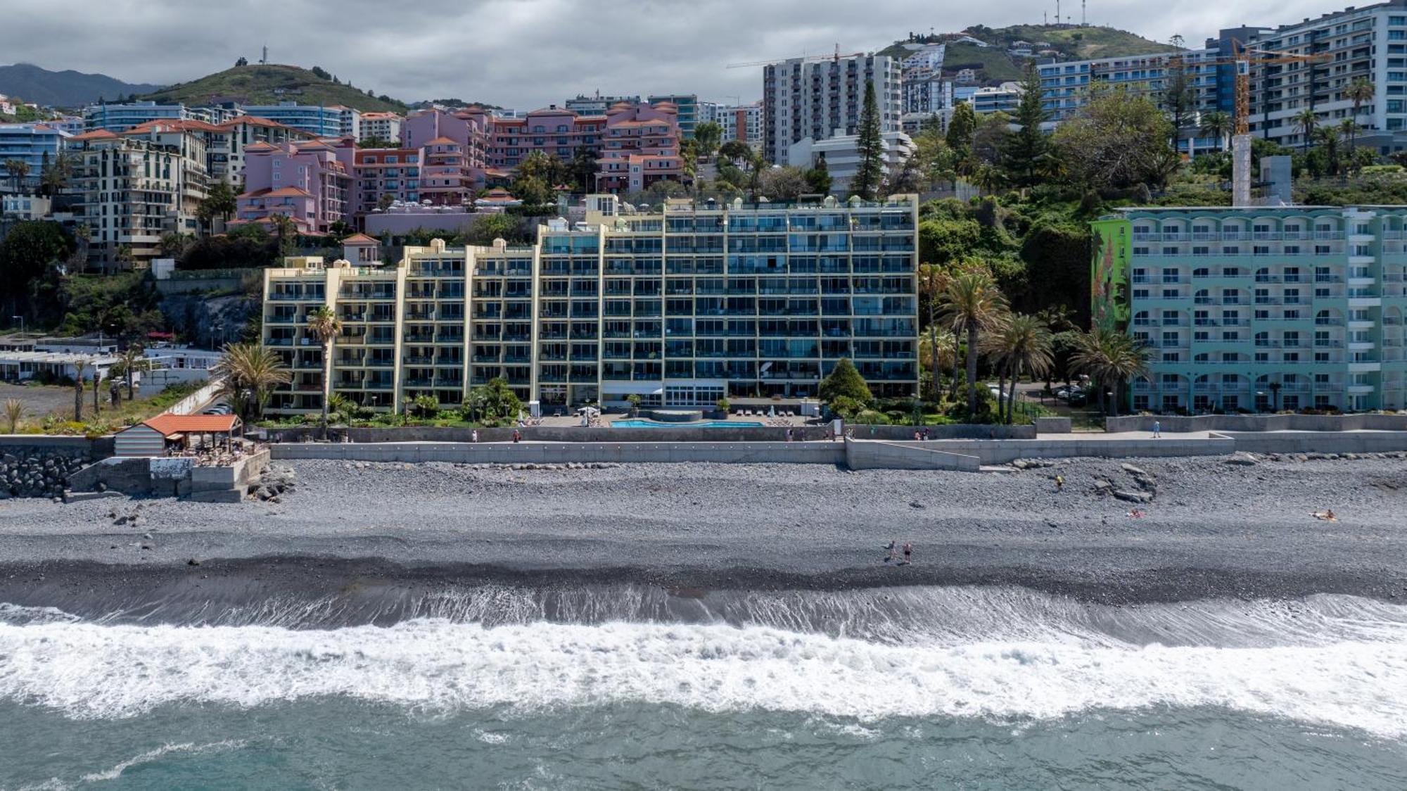 Atlantic View Apartment At Formosa Beach Funchal  Buitenkant foto